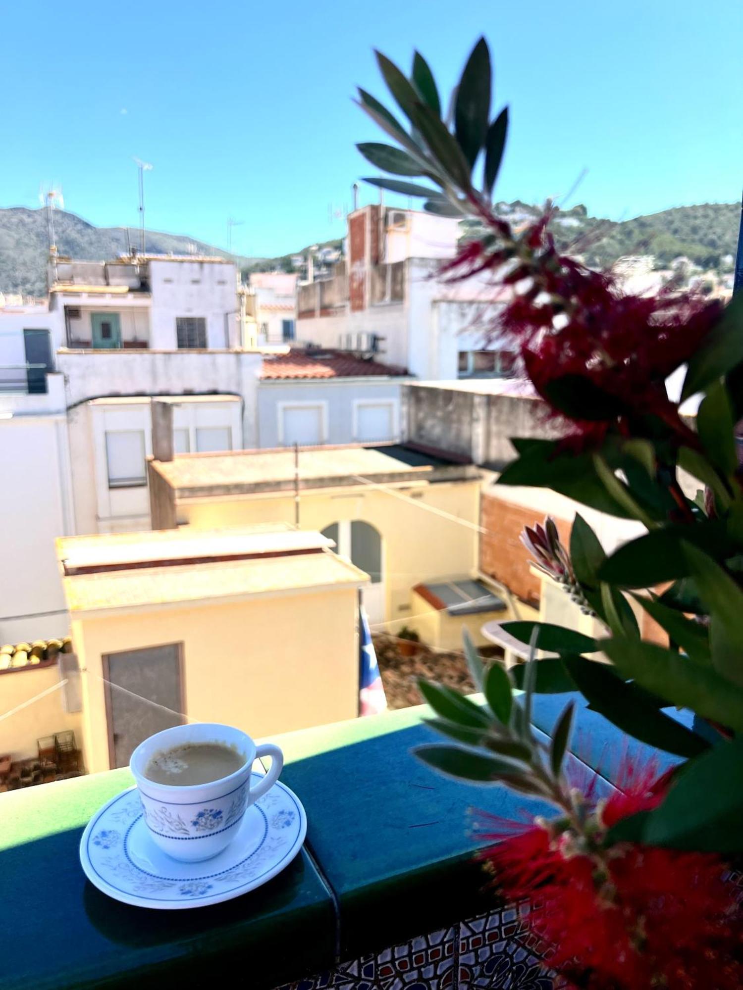 Affittacamere Escondite Con Terraza Compartida En La Azotea Roses